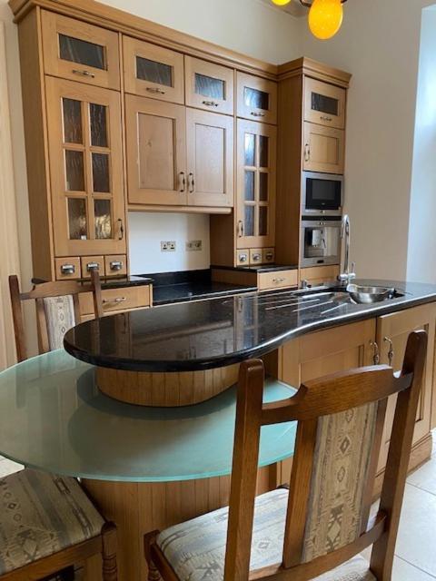 Antrim House Guest Rooms & Suites (Adults Only) Portrush Dış mekan fotoğraf